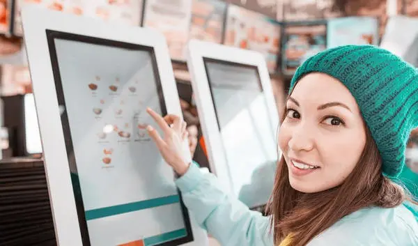 elementi digital signage software