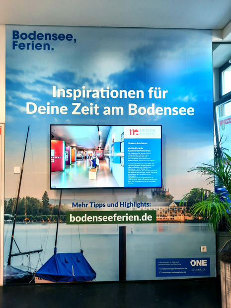 konstanz besucherzentrum digital signage screen teil des infotainmentsystems am bodensee