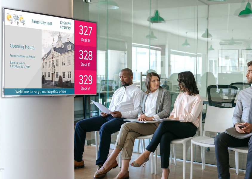 integrated digital signage with queue management system ESII and spinetix